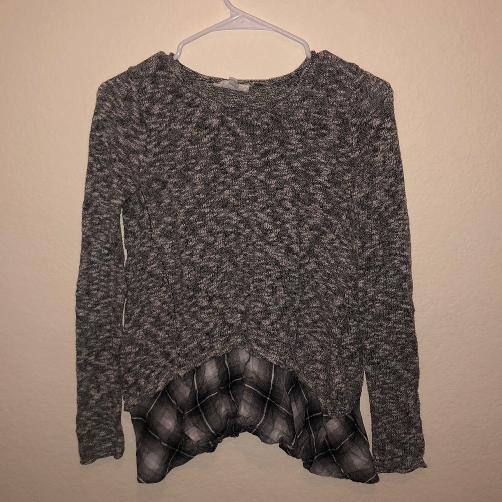 Grey sweater